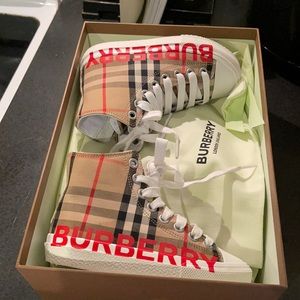 Burberry toddler  high top sneakers